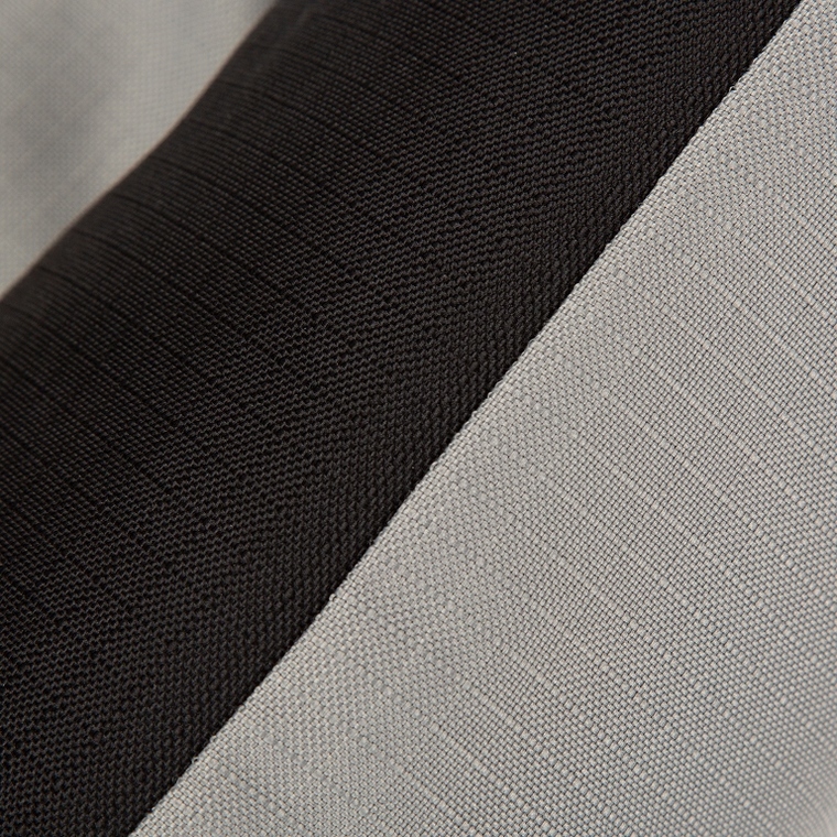 Couchage Chien - Scruffs Corbeille imperméable Expédition Taille XL Gris et noir - 90 x 70 cm 1005419