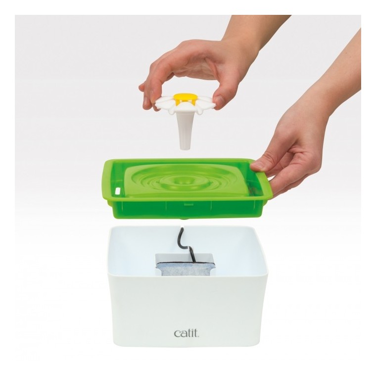 Distributeur Chat – Catit Fontaine à eau Flower Mini coloris vert – 1,5 litres 418827